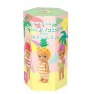 Summer Vacation: Sun-Kissed Style - Collector Display